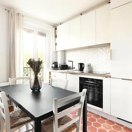 : Charming 40m² In Nation